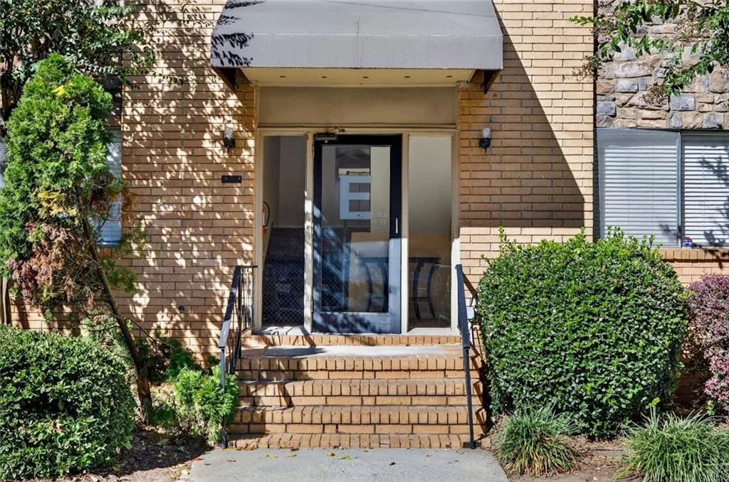 100 Biscayne Drive Nw Unit E4, Atlanta, Georgia 30309, 1 Bedroom Bedrooms, ,1 BathroomBathrooms,Residential,For Sale,100 Biscayne Drive Nw Unit E4,7670612 100 Biscayne Drive Nw Unit E4, Atlanta, Georgia 30309, 1 Bedroom Bedrooms, ,1 BathroomBathrooms,Residential,For Sale,100 Biscayne Drive Nw Unit E4,7670612