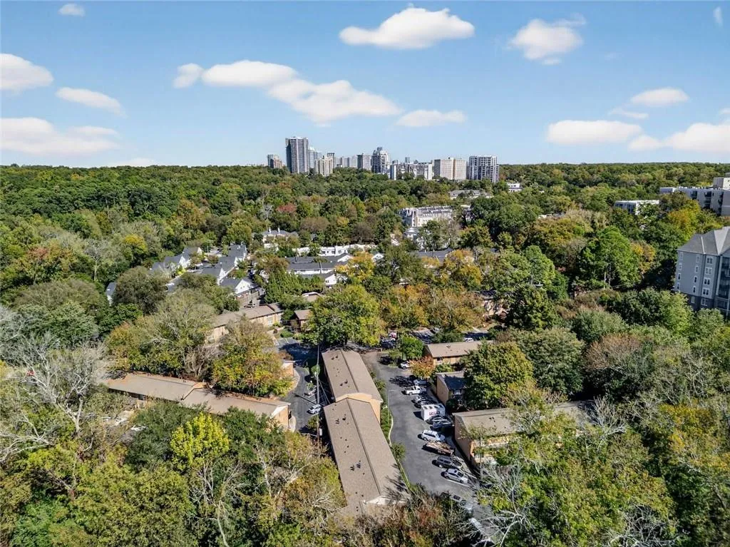 100 Biscayne Drive Nw Unit E4, Atlanta, Georgia 30309, 1 Bedroom Bedrooms, ,1 BathroomBathrooms,Residential,For Sale,100 Biscayne Drive Nw Unit E4,7670612 100 Biscayne Drive Nw Unit E4, Atlanta, Georgia 30309, 1 Bedroom Bedrooms, ,1 BathroomBathrooms,Residential,For Sale,100 Biscayne Drive Nw Unit E4,7670612