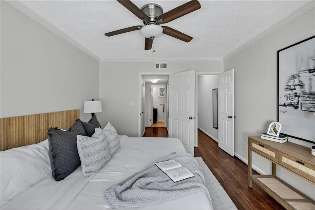 100 Biscayne Drive Nw Unit E4, Atlanta, Georgia 30309, 1 Bedroom Bedrooms, ,1 BathroomBathrooms,Residential,For Sale,100 Biscayne Drive Nw Unit E4,7670612 100 Biscayne Drive Nw Unit E4, Atlanta, Georgia 30309, 1 Bedroom Bedrooms, ,1 BathroomBathrooms,Residential,For Sale,100 Biscayne Drive Nw Unit E4,7670612