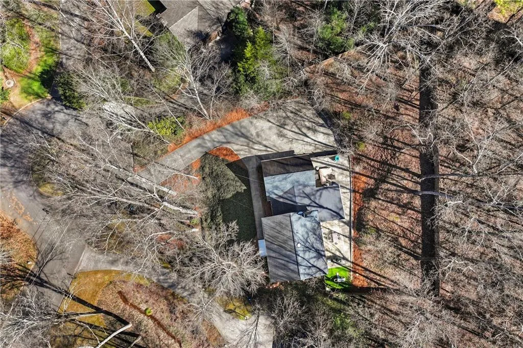 365 Earlston Drive, Atlanta, Georgia 30328, 4 Bedrooms Bedrooms, ,3 BathroomsBathrooms,Residential,Sold,365 Earlston Drive,7719783