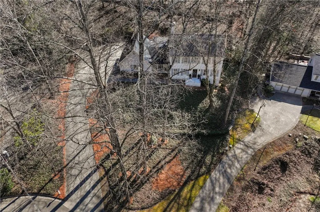 365 Earlston Drive, Atlanta, Georgia 30328, 4 Bedrooms Bedrooms, ,3 BathroomsBathrooms,Residential,Sold,365 Earlston Drive,7719783