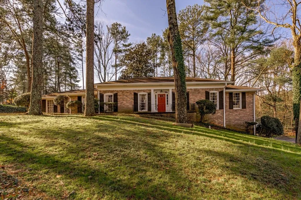 440 Riverside Parkway Nw, Sandy Springs, Georgia 30328, 3 Bedrooms Bedrooms, ,3 BathroomsBathrooms,Residential,Sold,440 Riverside Parkway Nw,6667661