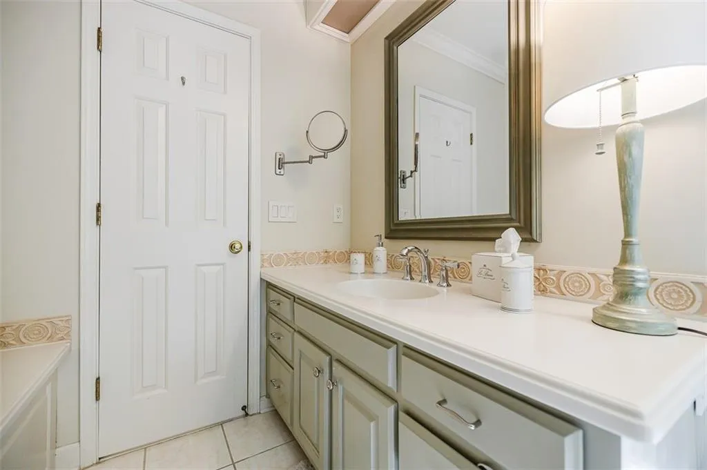 1585 Bakers Glen Drive, Sandy Springs, Georgia 30350, 5 Bedrooms Bedrooms, ,5 BathroomsBathrooms,Residential,Sold,1585 Bakers Glen Drive,7273251