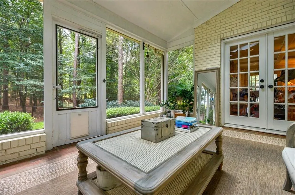 1585 Bakers Glen Drive, Sandy Springs, Georgia 30350, 5 Bedrooms Bedrooms, ,5 BathroomsBathrooms,Residential,Sold,1585 Bakers Glen Drive,7273251