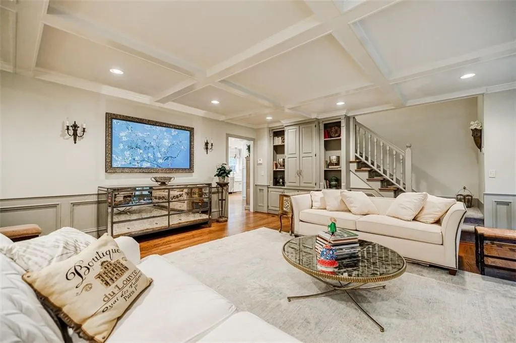 1585 Bakers Glen Drive, Sandy Springs, Georgia 30350, 5 Bedrooms Bedrooms, ,5 BathroomsBathrooms,Residential,Sold,1585 Bakers Glen Drive,7273251