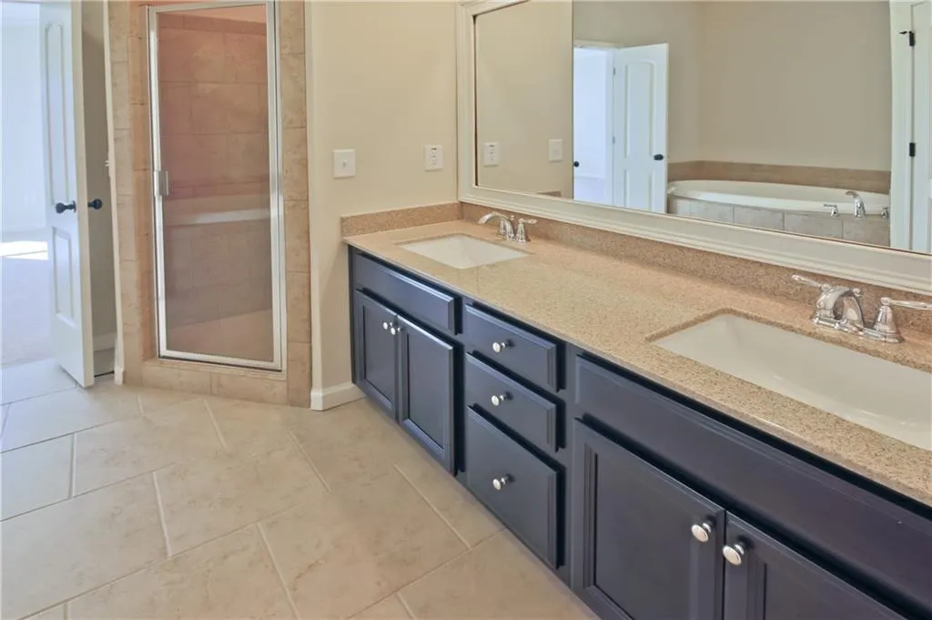 1014 Bergeron Place Unit 1014, Sandy Springs, Georgia 30328, 3 Bedrooms Bedrooms, ,3 BathroomsBathrooms,Residential,Sold,1014 Bergeron Place Unit 1014,5392823