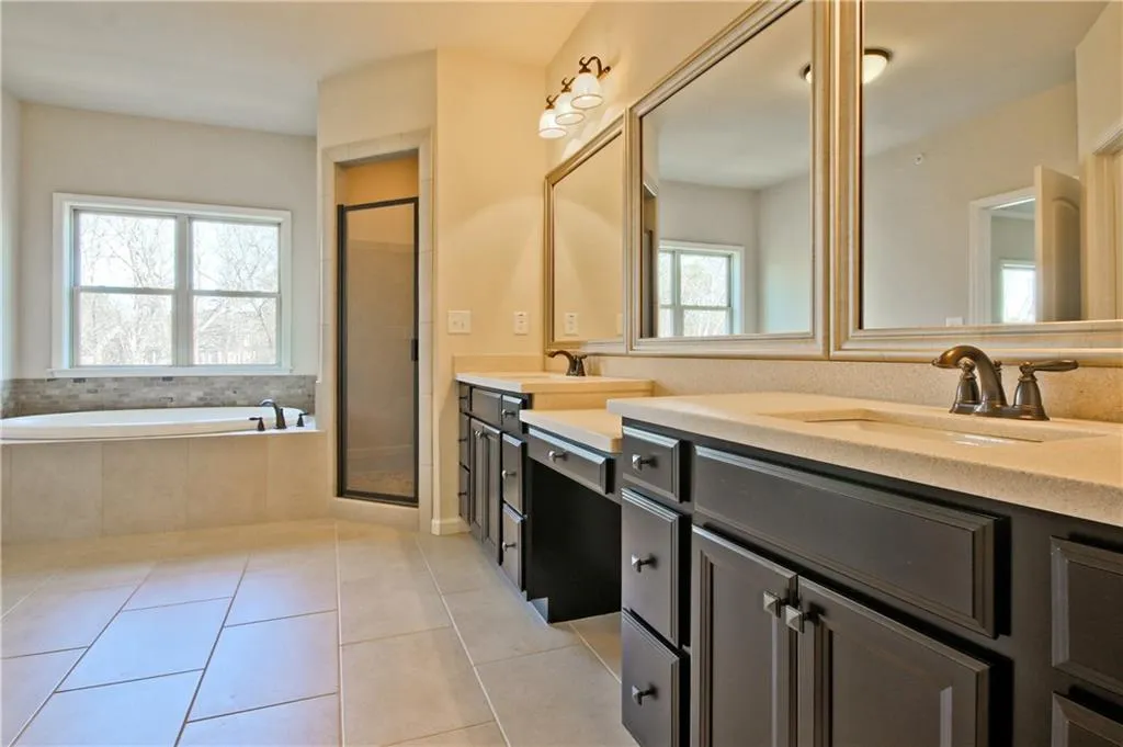 1014 Bergeron Place Unit 1014, Sandy Springs, Georgia 30328, 3 Bedrooms Bedrooms, ,3 BathroomsBathrooms,Residential,Sold,1014 Bergeron Place Unit 1014,5392823