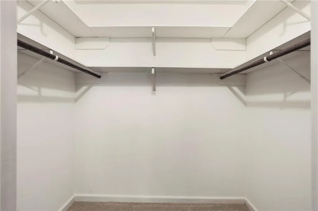 475 Mount Vernon Highway Ne Unit A200, Sandy Springs, Georgia 30328, 2 Bedrooms Bedrooms, ,2 BathroomsBathrooms,Residential,Sold,475 Mount Vernon Highway Ne Unit A200,6970617