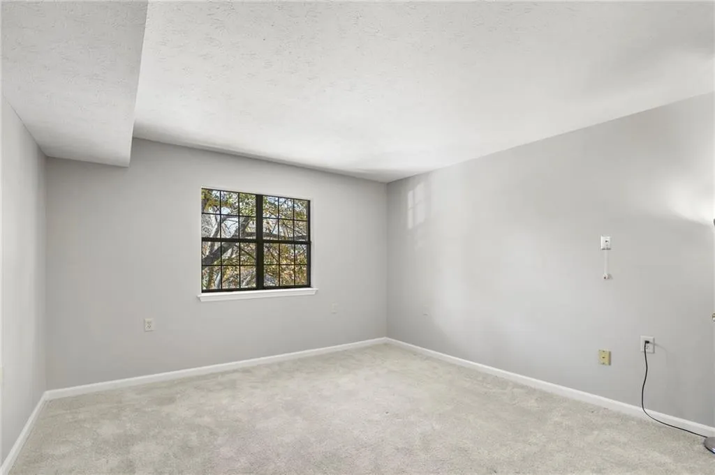 475 Mount Vernon Highway Ne Unit A200, Sandy Springs, Georgia 30328, 2 Bedrooms Bedrooms, ,2 BathroomsBathrooms,Residential,Sold,475 Mount Vernon Highway Ne Unit A200,6970617