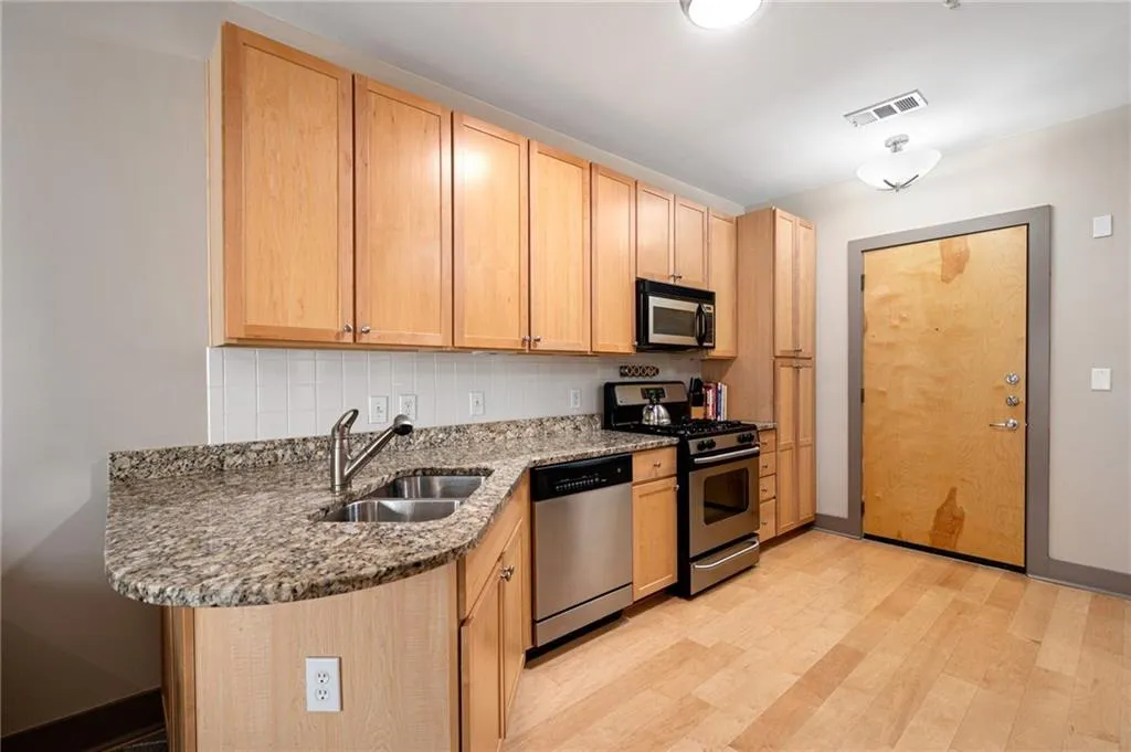 799 Hammond Drive Unit 306, Sandy Springs, Georgia 30328, 1 Bedroom Bedrooms, ,1 BathroomBathrooms,Residential,Sold,799 Hammond Drive Unit 306,7024261