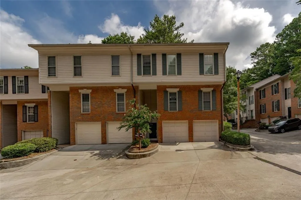 504 Brandywine Circle, Sandy Springs, Georgia 30350, 3 Bedrooms Bedrooms, ,2 BathroomsBathrooms,Residential,Sold,504 Brandywine Circle,7088700