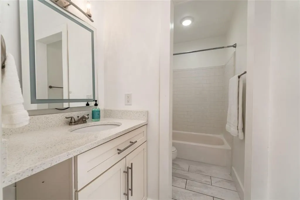 504 Brandywine Circle, Sandy Springs, Georgia 30350, 3 Bedrooms Bedrooms, ,2 BathroomsBathrooms,Residential,Sold,504 Brandywine Circle,7088700