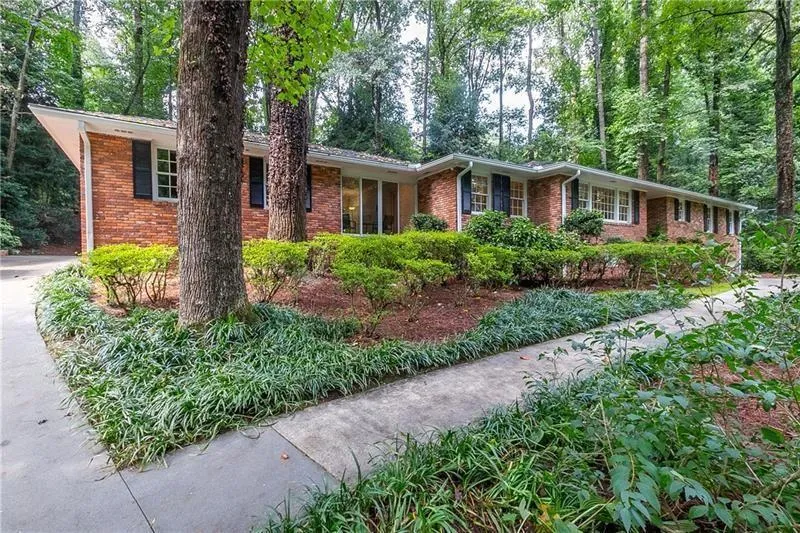 4554 Meadow Valley Drive, Sandy Springs, Georgia 30342, 4 Bedrooms Bedrooms, ,3 BathroomsBathrooms,Residential,Sold,4554 Meadow Valley Drive,6784060