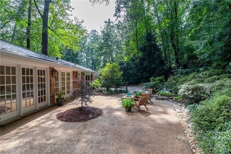 4554 Meadow Valley Drive, Sandy Springs, Georgia 30342, 4 Bedrooms Bedrooms, ,3 BathroomsBathrooms,Residential,Sold,4554 Meadow Valley Drive,6784060