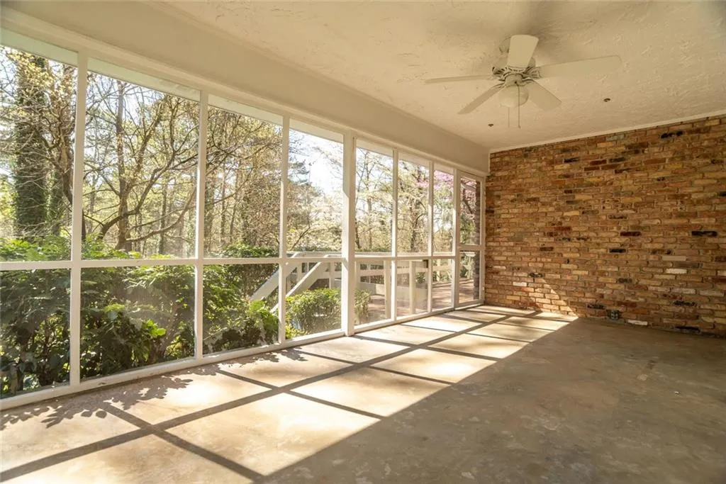520 Amberidge Trail, Atlanta, Georgia 30328, 4 Bedrooms Bedrooms, ,3 BathroomsBathrooms,Residential,Sold,520 Amberidge Trail,6525796