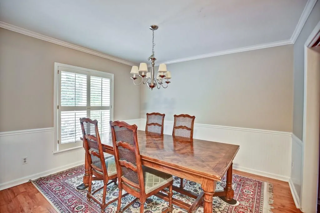 9 Ivy Trail Ne, Atlanta, Georgia 30342, 3 Bedrooms Bedrooms, ,3 BathroomsBathrooms,Residential,Sold,9 Ivy Trail Ne,5763766
