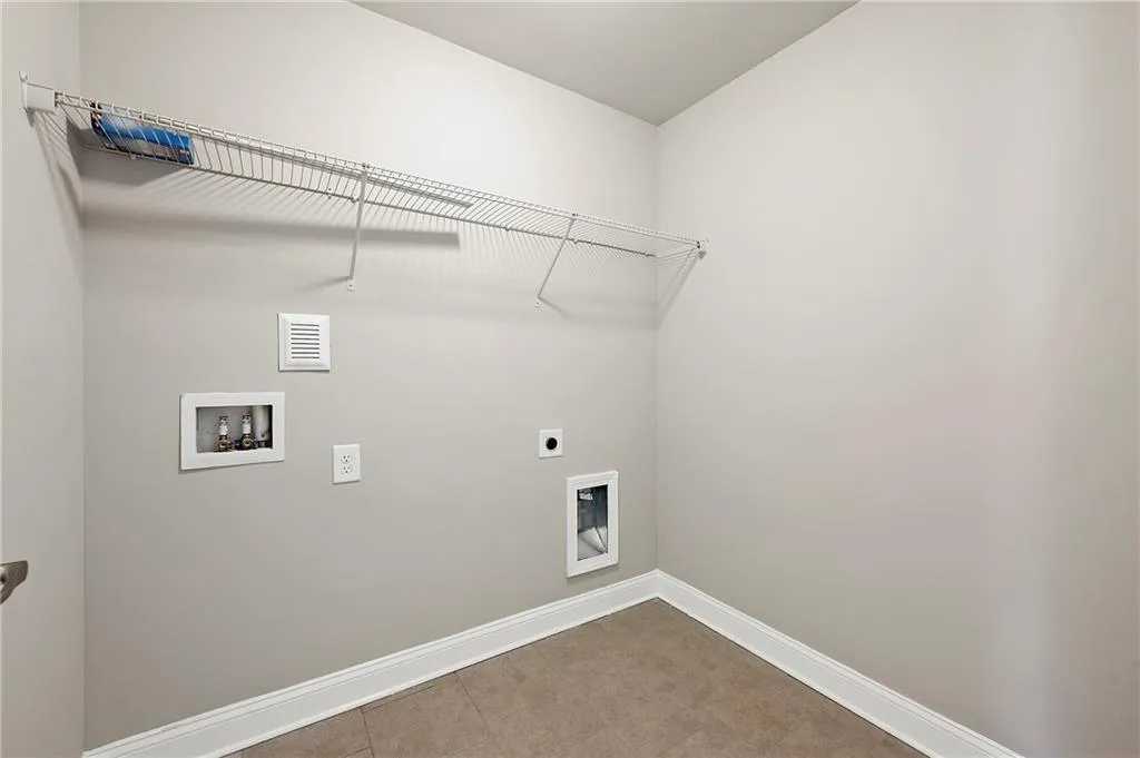 2140 Coventry Drive, Brookhaven, Georgia 30319, 3 Bedrooms Bedrooms, ,3 BathroomsBathrooms,Residential,For Sale,2140 Coventry Drive,7560019