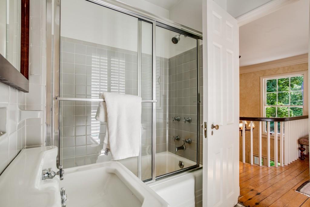 499 Johnson Ferry Road NW, Atlanta, Georgia 30328, 5 Bedrooms Bedrooms, ,5 BathroomsBathrooms,Residential,Sold,499 Johnson Ferry Road NW,7282114