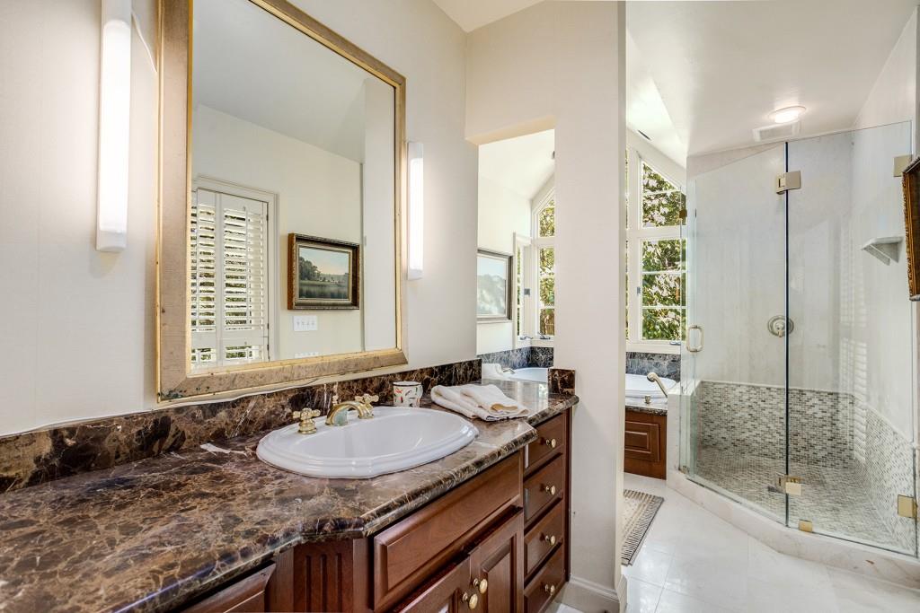499 Johnson Ferry Road NW, Atlanta, Georgia 30328, 5 Bedrooms Bedrooms, ,5 BathroomsBathrooms,Residential,Sold,499 Johnson Ferry Road NW,7282114