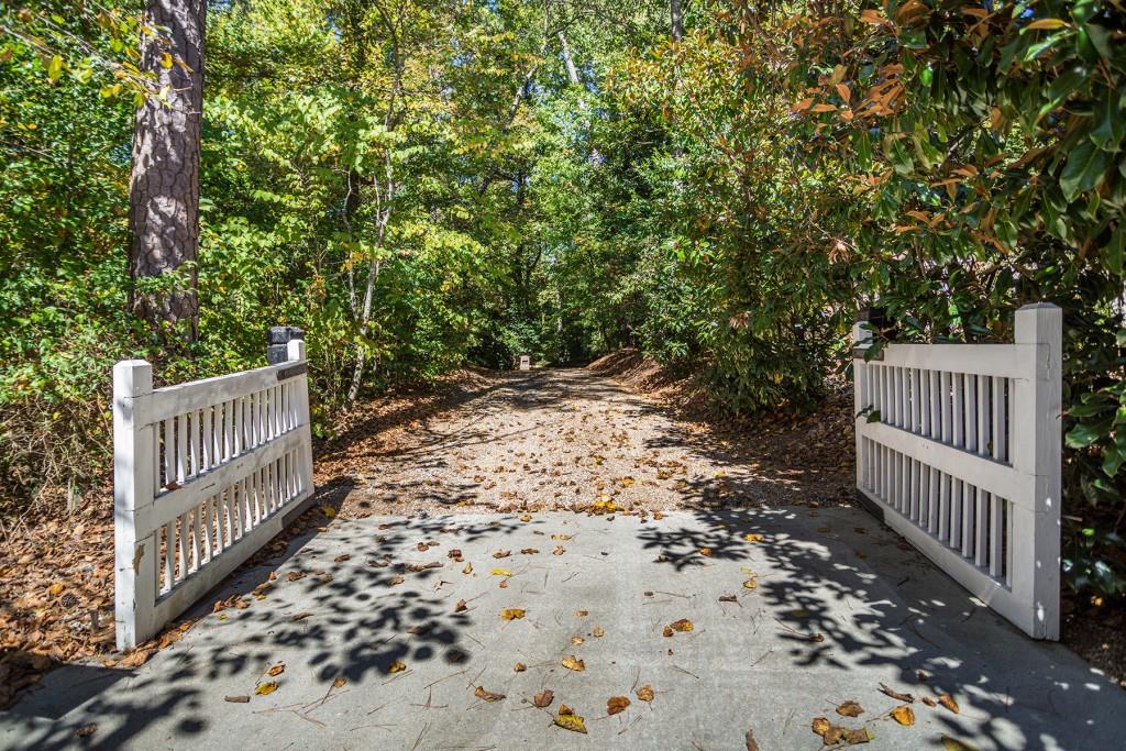 499 Johnson Ferry Road NW, Atlanta, Georgia 30328, 5 Bedrooms Bedrooms, ,5 BathroomsBathrooms,Residential,Sold,499 Johnson Ferry Road NW,7282114