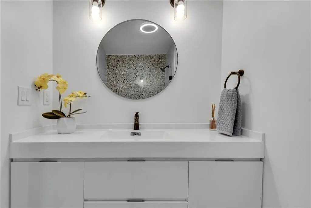 7500 Roswell Road Unit 59, Atlanta, Georgia 30350, 2 Bedrooms Bedrooms, ,2 BathroomsBathrooms,Residential,Sold,7500 Roswell Road Unit 59,7736049