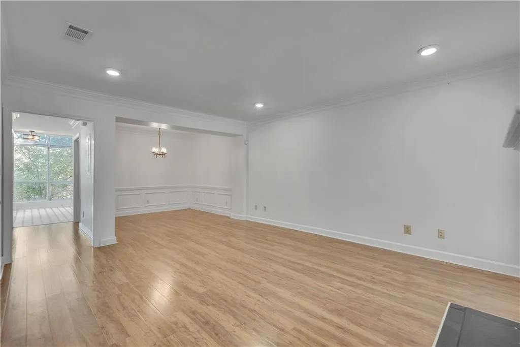 7500 Roswell Road Unit 59, Atlanta, Georgia 30350, 2 Bedrooms Bedrooms, ,2 BathroomsBathrooms,Residential,Sold,7500 Roswell Road Unit 59,7736049