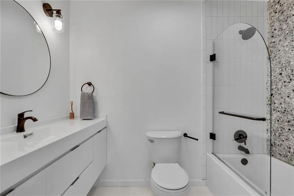 7500 Roswell Road Unit 59, Atlanta, Georgia 30350, 2 Bedrooms Bedrooms, ,2 BathroomsBathrooms,Residential,Sold,7500 Roswell Road Unit 59,7736049