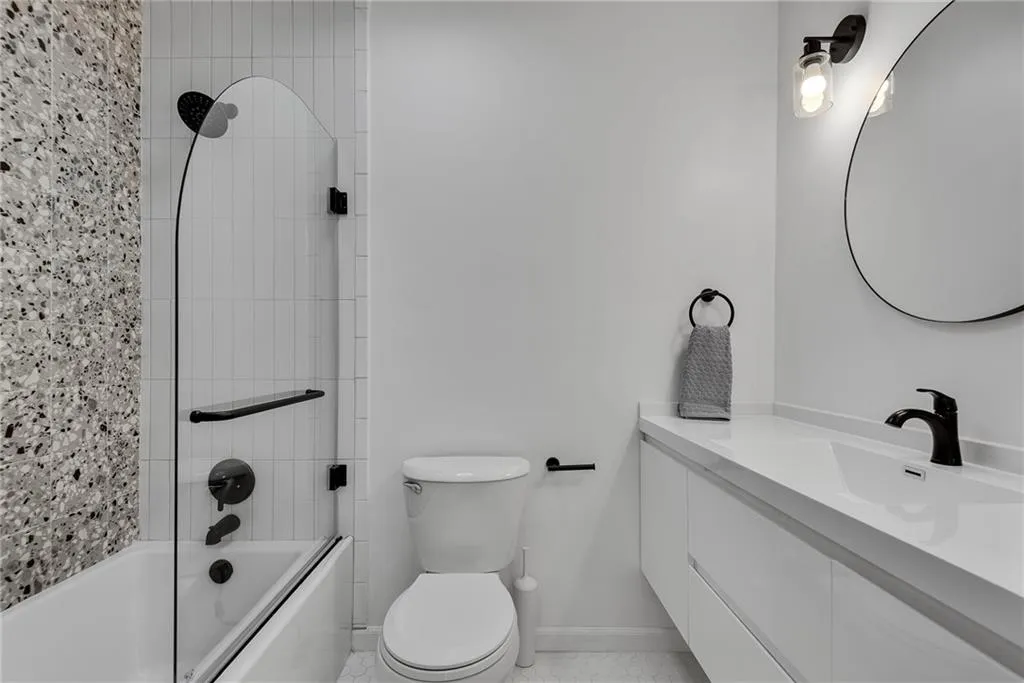 7500 Roswell Road Unit 59, Atlanta, Georgia 30350, 2 Bedrooms Bedrooms, ,2 BathroomsBathrooms,Residential,Sold,7500 Roswell Road Unit 59,7736049