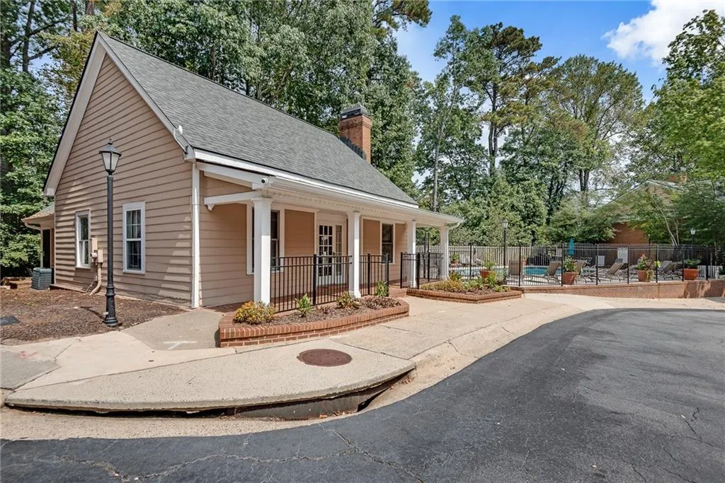 7500 Roswell Road Unit 59, Atlanta, Georgia 30350, 2 Bedrooms Bedrooms, ,2 BathroomsBathrooms,Residential,Sold,7500 Roswell Road Unit 59,7736049