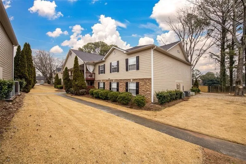 502 Brighton Point Unit 502, Sandy Springs, Georgia 30328, 3 Bedrooms Bedrooms, ,2 BathroomsBathrooms,Residential,Sold,502 Brighton Point Unit 502,7332044