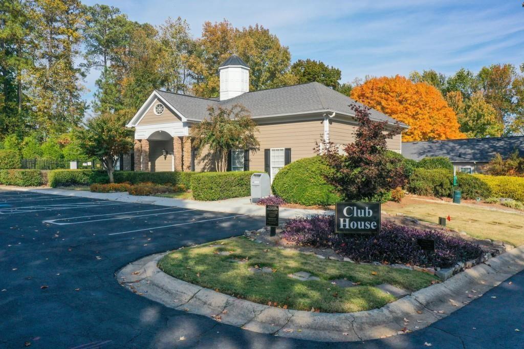 Club House.