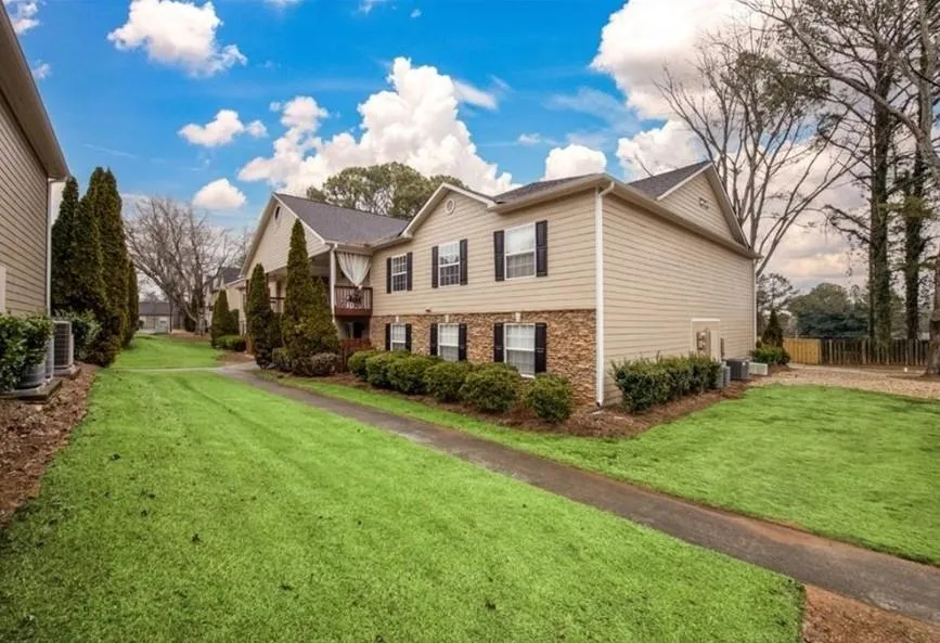 502 Brighton Point Unit 502, Sandy Springs, Georgia 30328, 3 Bedrooms Bedrooms, ,2 BathroomsBathrooms,Residential,Sold,502 Brighton Point Unit 502,7332044