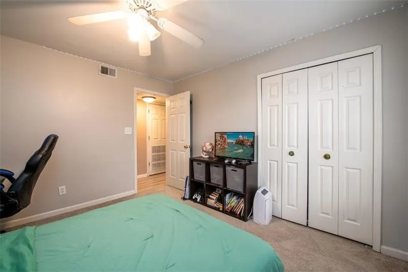 502 Brighton Point Unit 502, Sandy Springs, Georgia 30328, 3 Bedrooms Bedrooms, ,2 BathroomsBathrooms,Residential,Sold,502 Brighton Point Unit 502,7332044