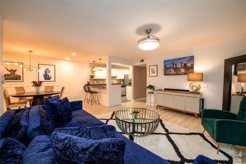 502 Brighton Point Unit 502, Sandy Springs, Georgia 30328, 3 Bedrooms Bedrooms, ,2 BathroomsBathrooms,Residential,Sold,502 Brighton Point Unit 502,7332044