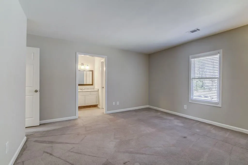 44 Huntington Place Drive, Atlanta, Georgia 30350, 3 Bedrooms Bedrooms, ,2 BathroomsBathrooms,Residential,Sold,44 Huntington Place Drive,5815417