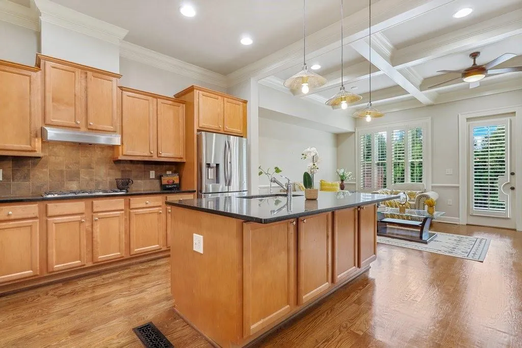 102 Riversgate Drive, Atlanta, Georgia 30339, 3 Bedrooms Bedrooms, ,3 BathroomsBathrooms,Residential,Sold,102 Riversgate Drive,7139061