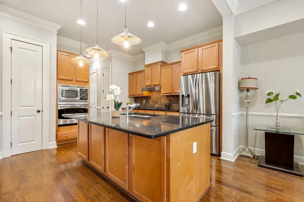 102 Riversgate Drive, Atlanta, Georgia 30339, 3 Bedrooms Bedrooms, ,3 BathroomsBathrooms,Residential,Sold,102 Riversgate Drive,7139061