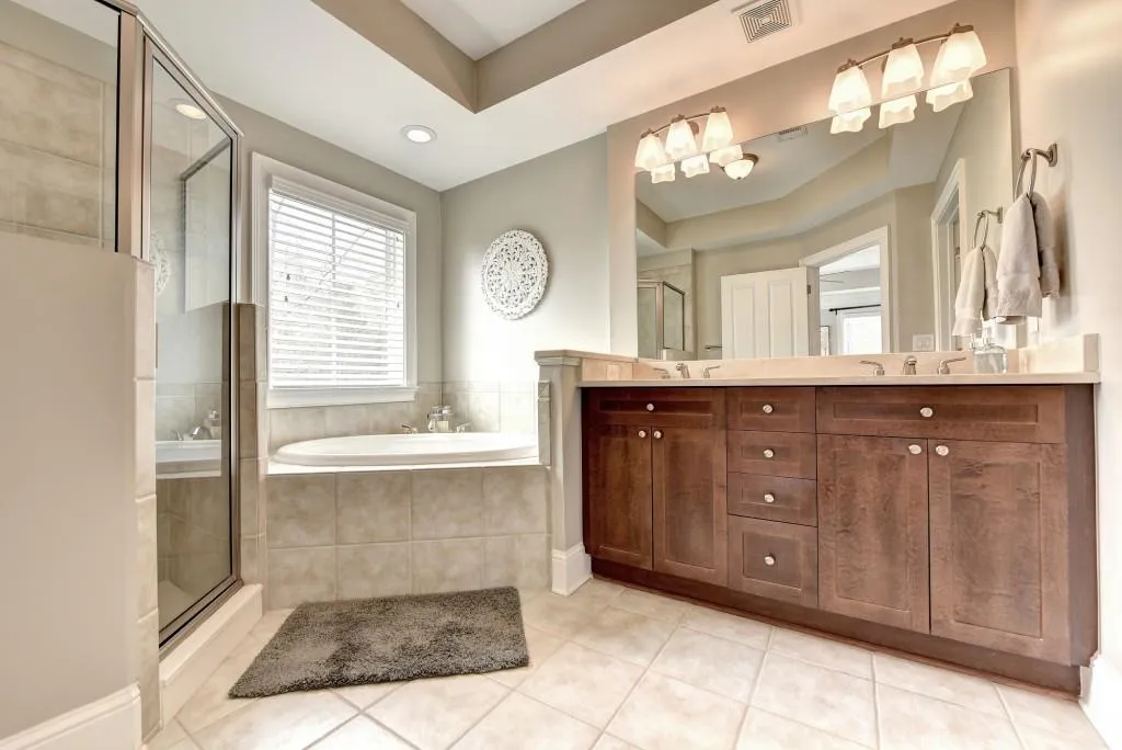 5472 Glenridge View Unit 2012, Sandy Springs, Georgia 30342, 2 Bedrooms Bedrooms, ,2 BathroomsBathrooms,Residential,Sold,5472 Glenridge View Unit 2012,6698300