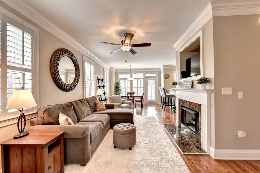 5472 Glenridge View Unit 2012, Sandy Springs, Georgia 30342, 2 Bedrooms Bedrooms, ,2 BathroomsBathrooms,Residential,Sold,5472 Glenridge View Unit 2012,6698300