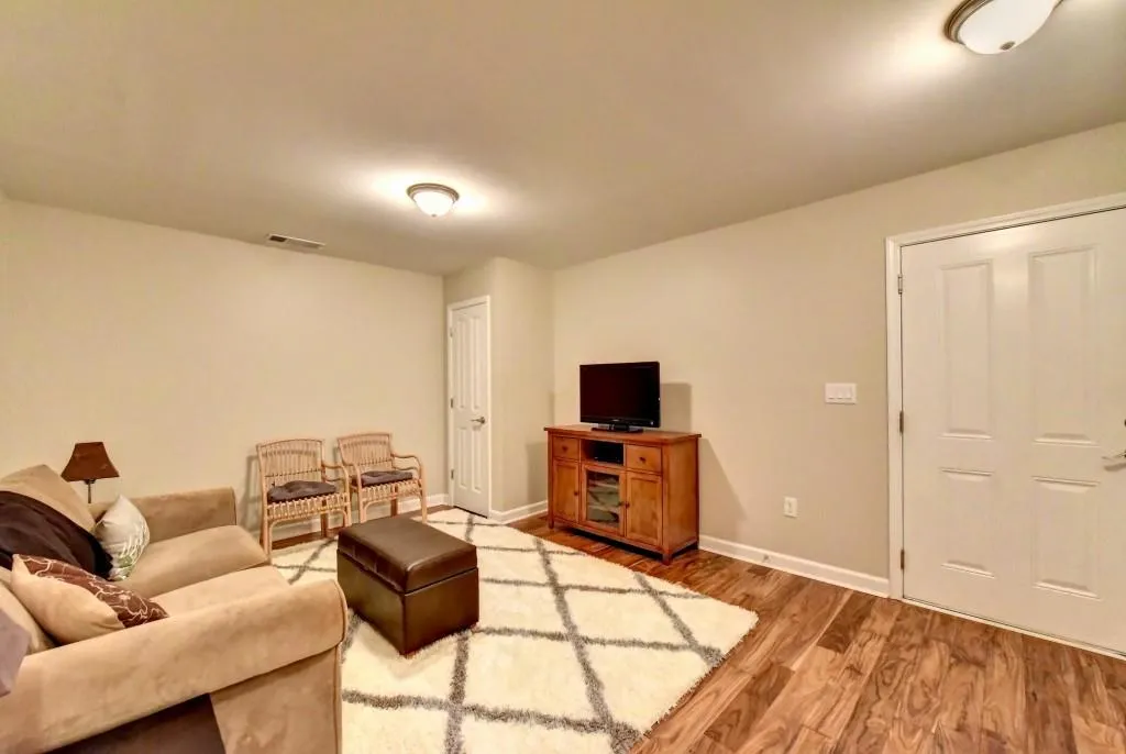 5472 Glenridge View Unit 2012, Sandy Springs, Georgia 30342, 2 Bedrooms Bedrooms, ,2 BathroomsBathrooms,Residential,Sold,5472 Glenridge View Unit 2012,6698300