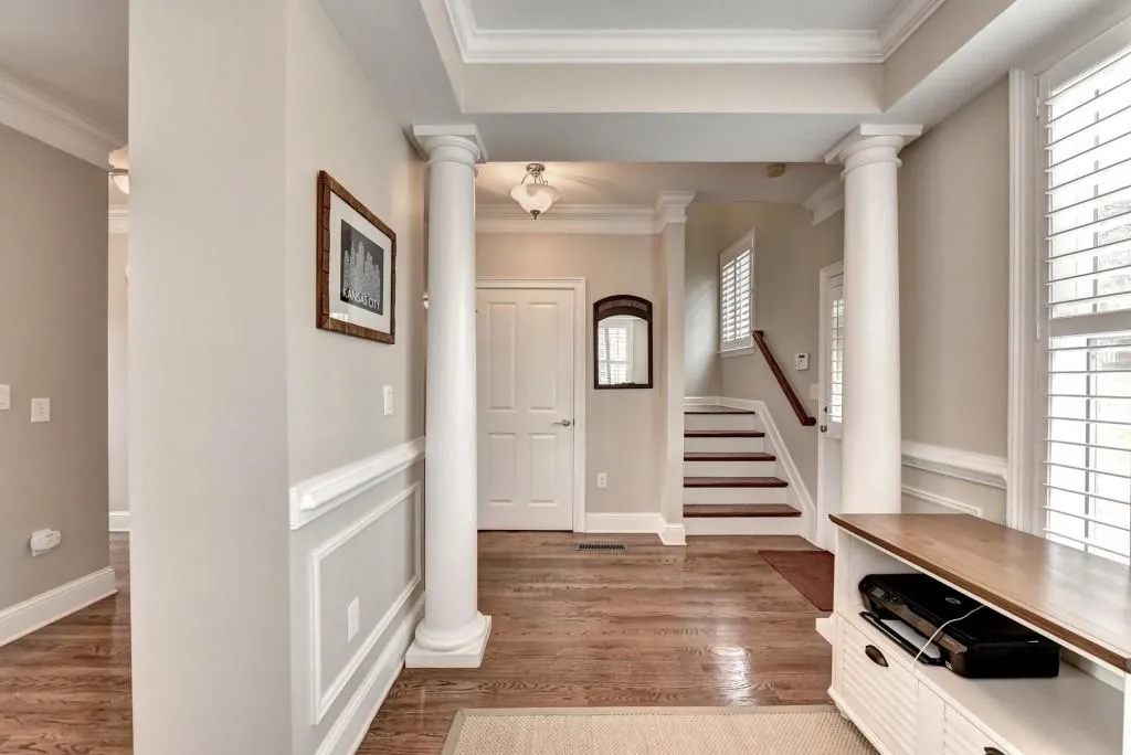 5472 Glenridge View Unit 2012, Sandy Springs, Georgia 30342, 2 Bedrooms Bedrooms, ,2 BathroomsBathrooms,Residential,Sold,5472 Glenridge View Unit 2012,6698300