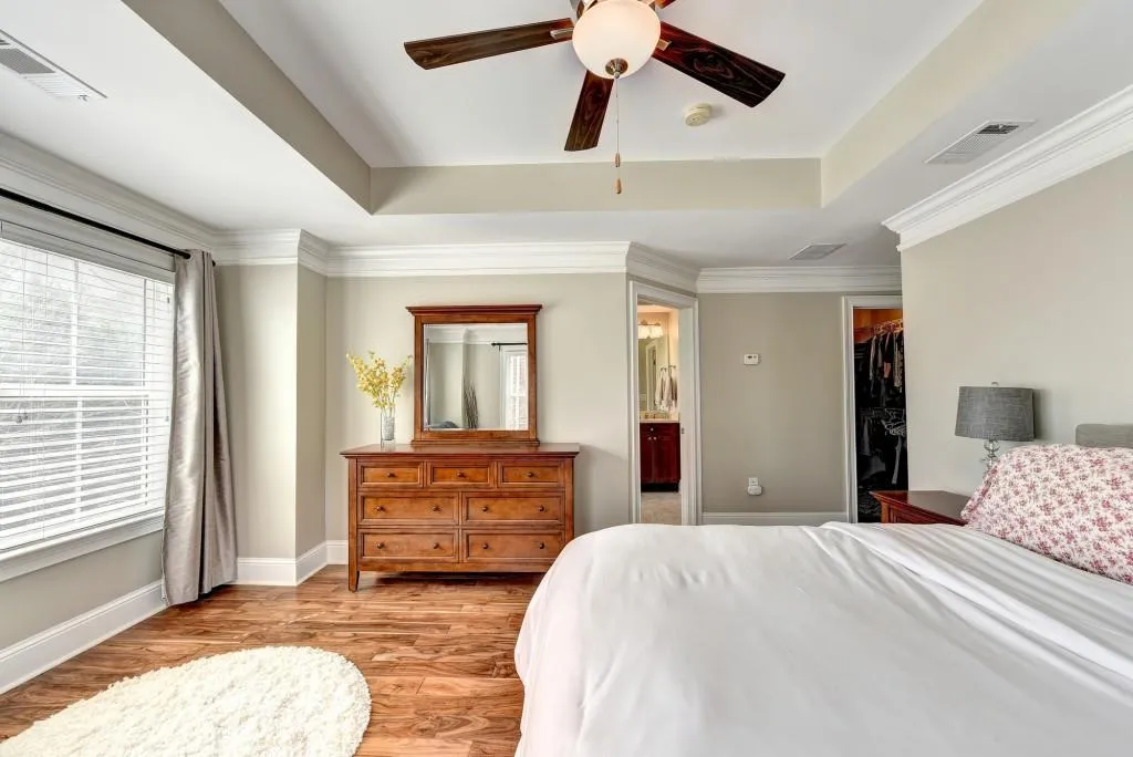 5472 Glenridge View Unit 2012, Sandy Springs, Georgia 30342, 2 Bedrooms Bedrooms, ,2 BathroomsBathrooms,Residential,Sold,5472 Glenridge View Unit 2012,6698300