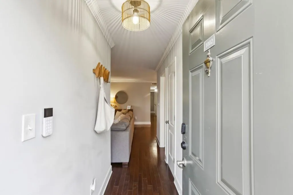 2901 Lenox Road Unit 1002, Atlanta, Georgia 30324, 2 Bedrooms Bedrooms, ,1 BathroomBathrooms,Residential,For Sale,2901 Lenox Road Unit 1002,7643215