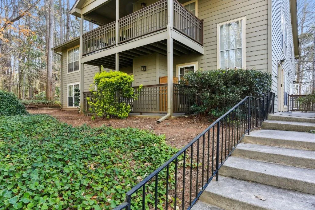2901 Lenox Road Unit 1002, Atlanta, Georgia 30324, 2 Bedrooms Bedrooms, ,1 BathroomBathrooms,Residential,For Sale,2901 Lenox Road Unit 1002,7643215