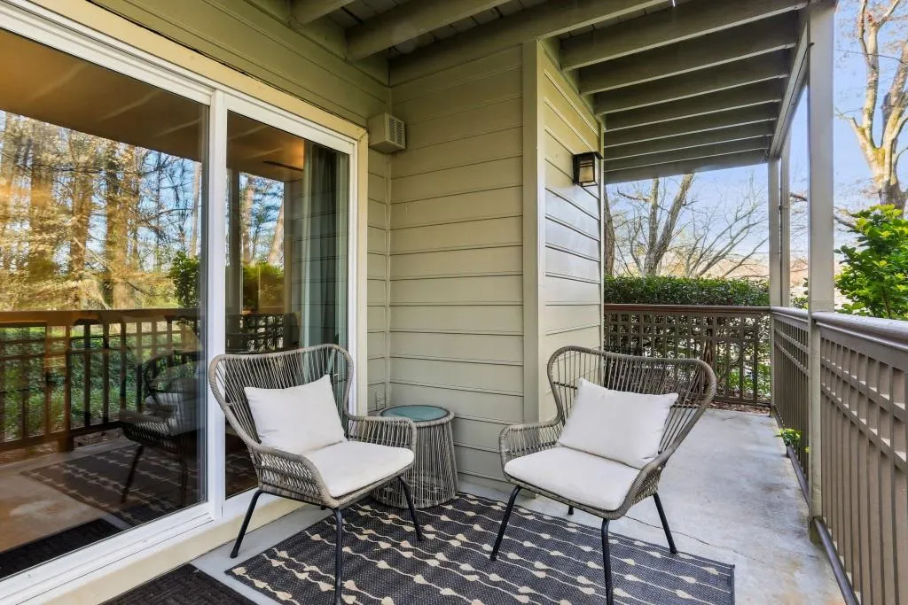 2901 Lenox Road Unit 1002, Atlanta, Georgia 30324, 2 Bedrooms Bedrooms, ,1 BathroomBathrooms,Residential,For Sale,2901 Lenox Road Unit 1002,7643215