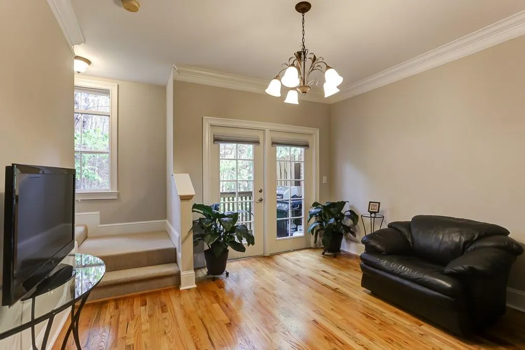 1104 Glenridge Place, Atlanta, Georgia 30342, 2 Bedrooms Bedrooms, ,2 BathroomsBathrooms,Residential,Sold,1104 Glenridge Place,6530883
