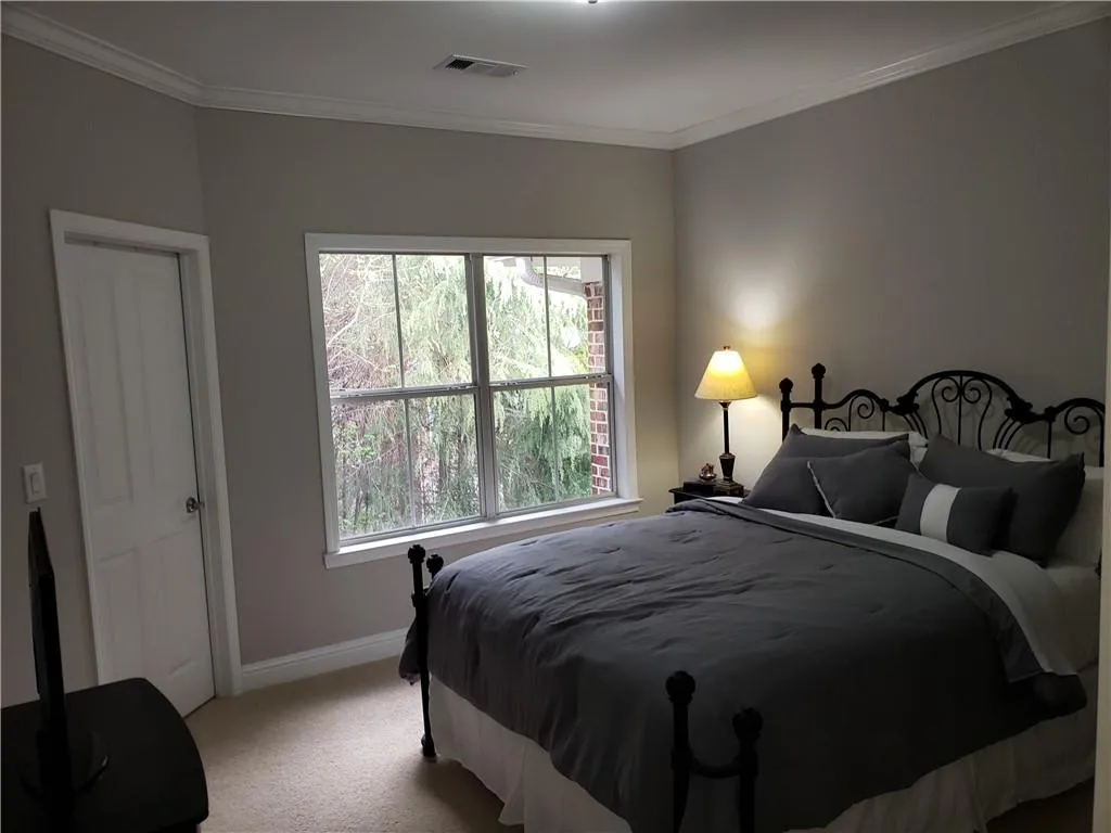 1104 Glenridge Place, Atlanta, Georgia 30342, 2 Bedrooms Bedrooms, ,2 BathroomsBathrooms,Residential,Sold,1104 Glenridge Place,6530883