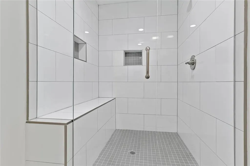 Primary Shower