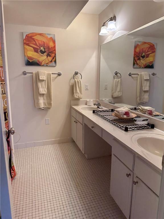 6851 Roswell Road Unit I20, Sandy Springs, Georgia 30328, 3 Bedrooms Bedrooms, ,2 BathroomsBathrooms,Residential,Sold,6851 Roswell Road Unit I20,7221804