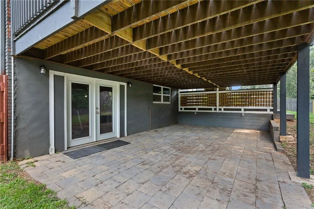 2416 Elmwood Circle Se, Atlanta, Georgia 30339, 3 Bedrooms Bedrooms, ,2 BathroomsBathrooms,Residential,For Sale,2416 Elmwood Circle Se,7604211